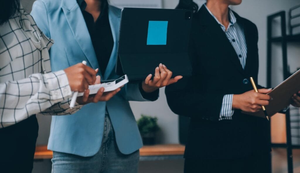 how to arrange a corporate chauffeur in Oakland