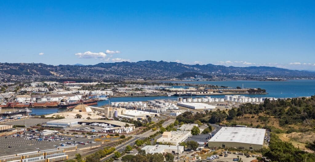 best private transportation for large families in Oakland