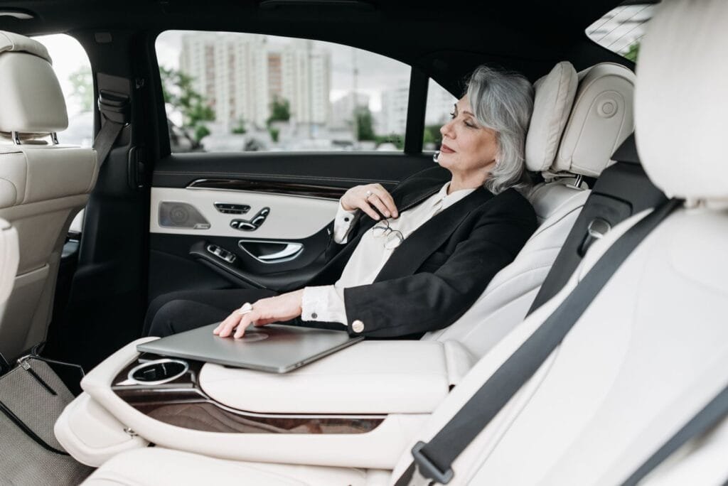 how to select limo services for proms