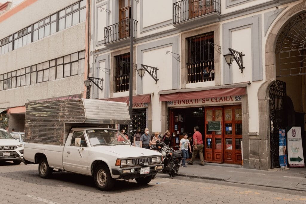 how to arrange private transport in Santa Clara