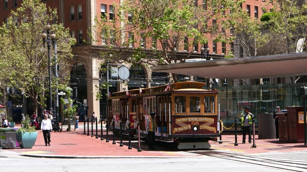 reliable transportation options for Bay Area tourists