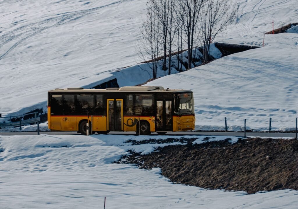how to book reliable transport services in Mountain View
