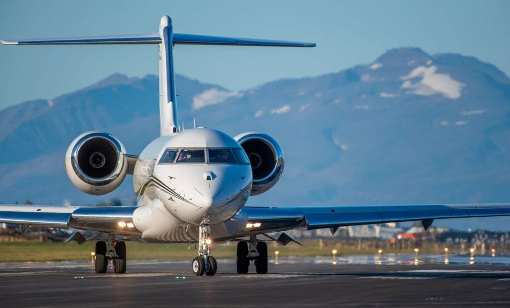 luxury airport transportation for tourists in Mountain View